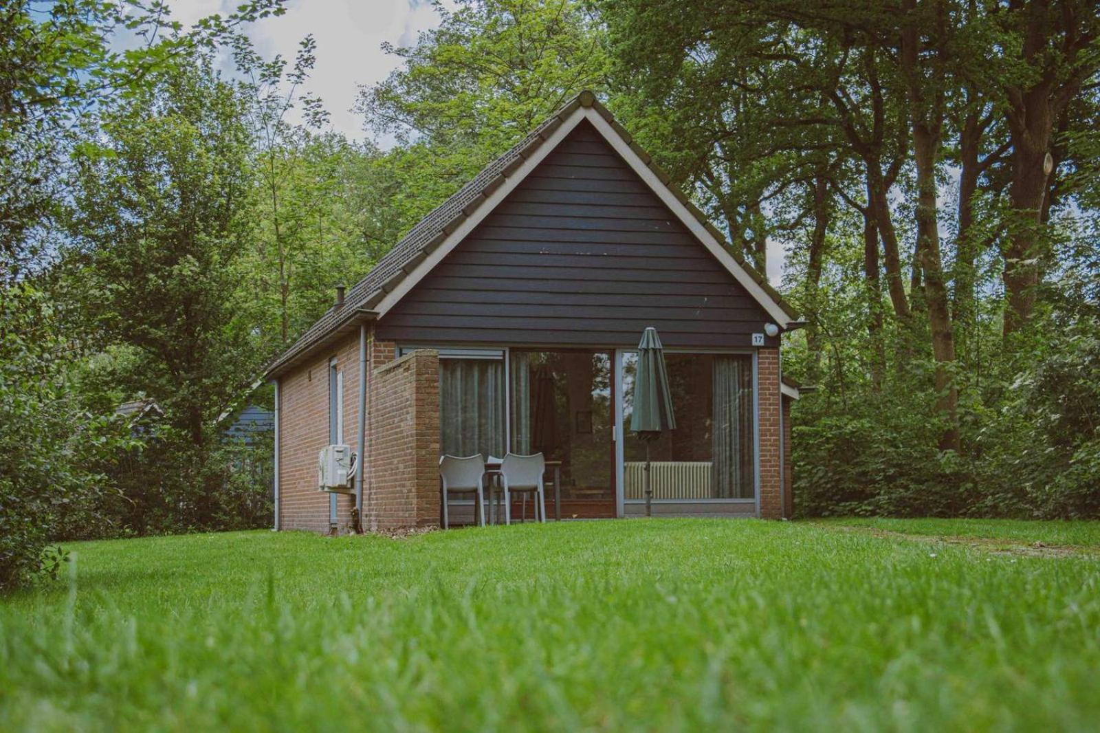 Vakantiepark Sallandshoeve Nieuw-Heeten エクステリア 写真